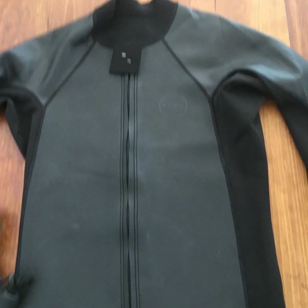 XCEL Men's Front-Zip Long Sleeve Swim Rash Guard in Black Brand New